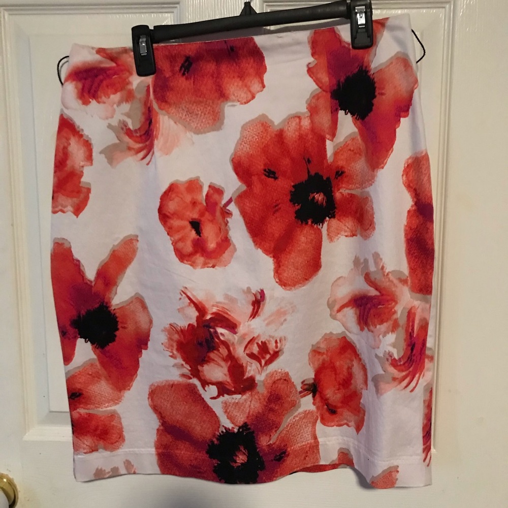 Worthington Orange floral print